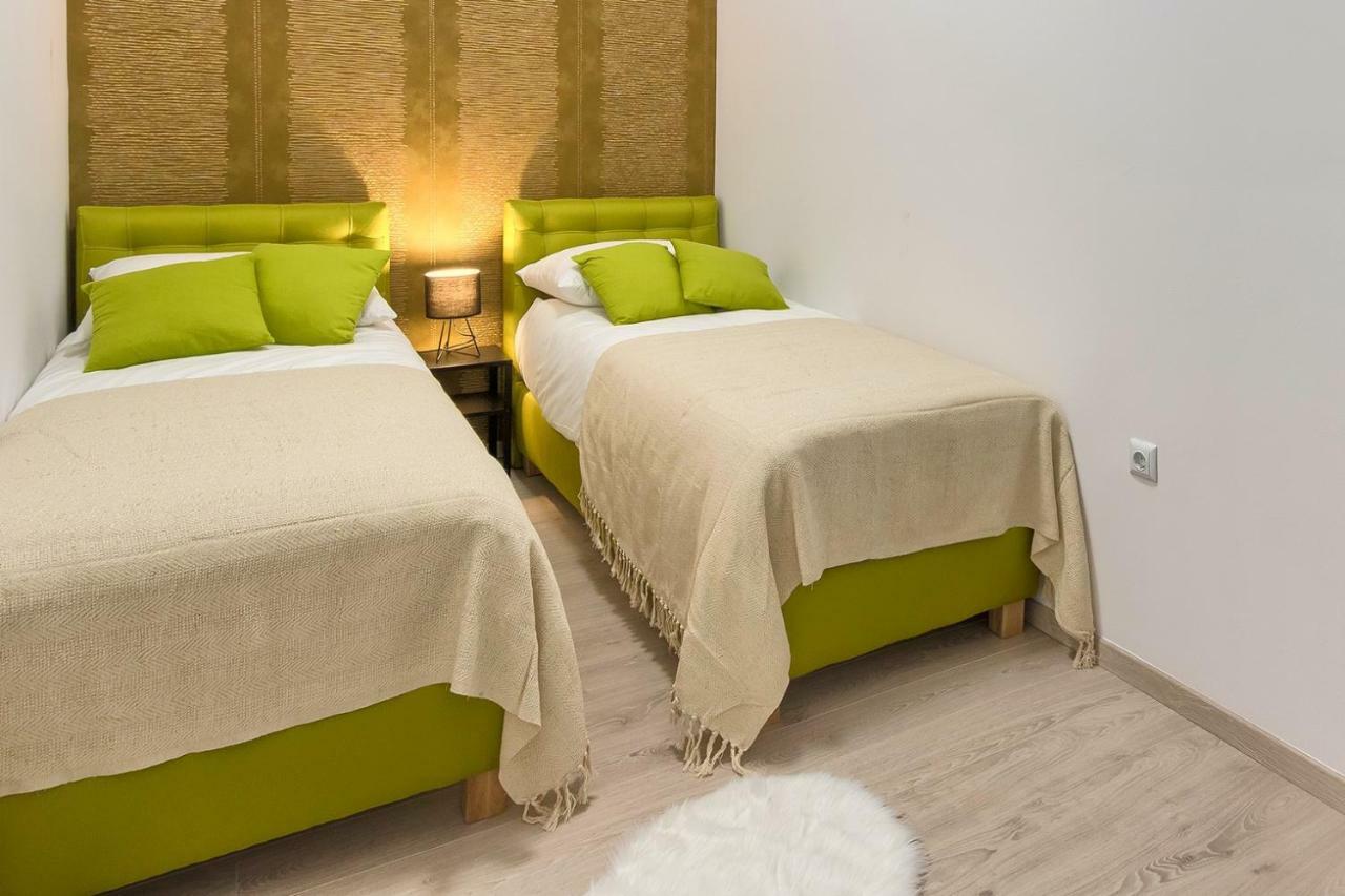 Hedone Luxury Apartment With Free Parking بولا المظهر الخارجي الصورة
